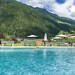 Happy Stubai Hotel