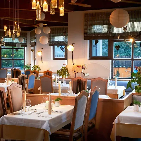 Happy Stubai Otel