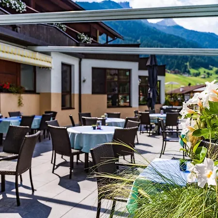 Happy Stubai Otel