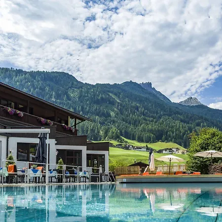 Happy Stubai Szálloda Neustift im Stubaital